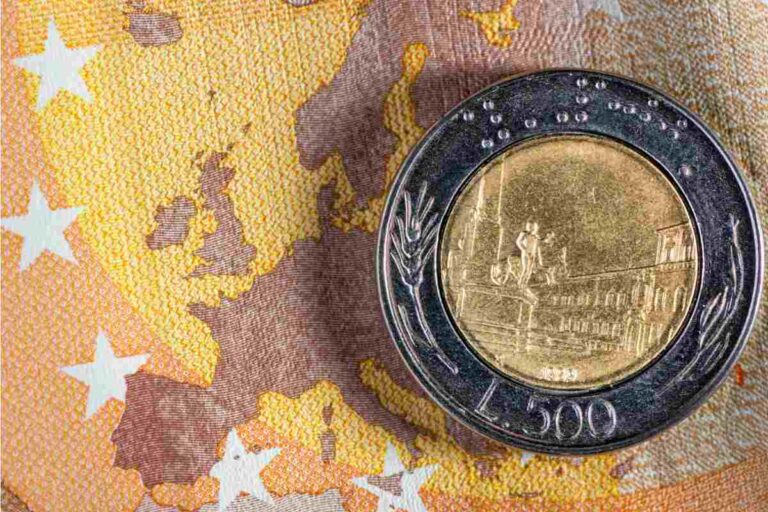 banconota di 50 euro e 500 lire