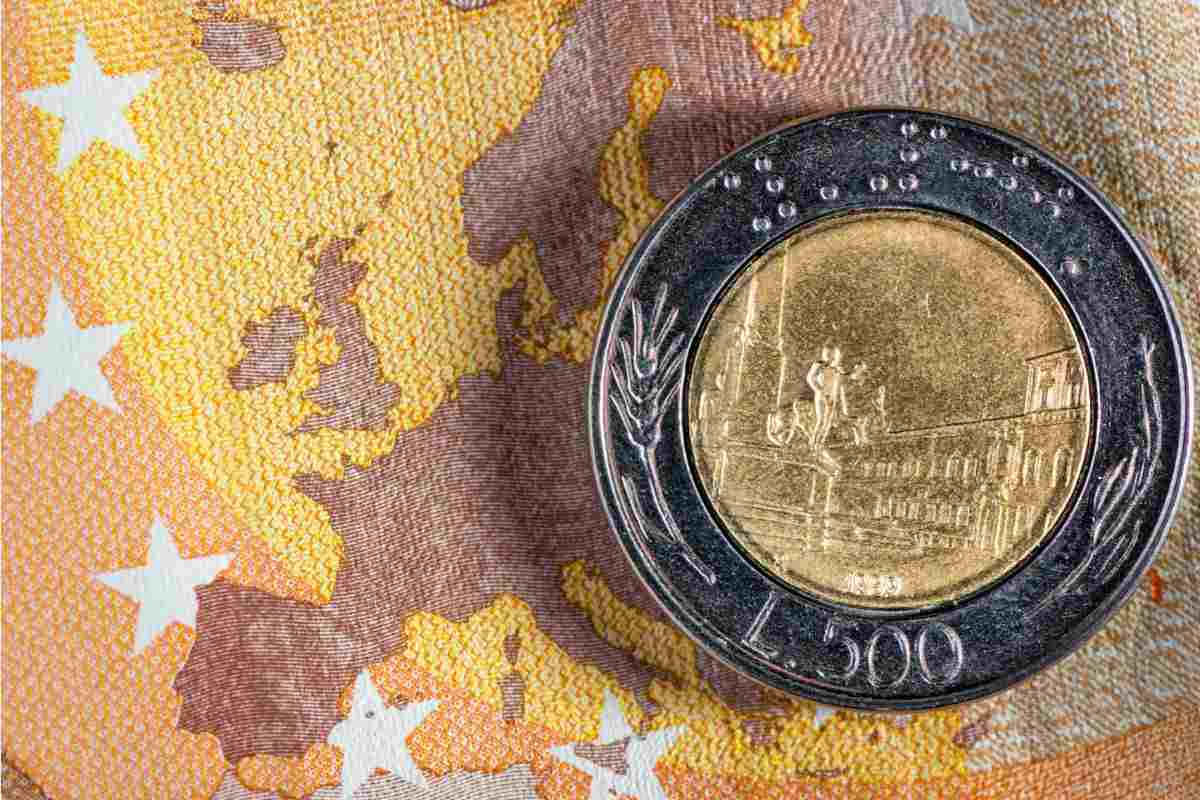 banconota di 50 euro e 500 lire