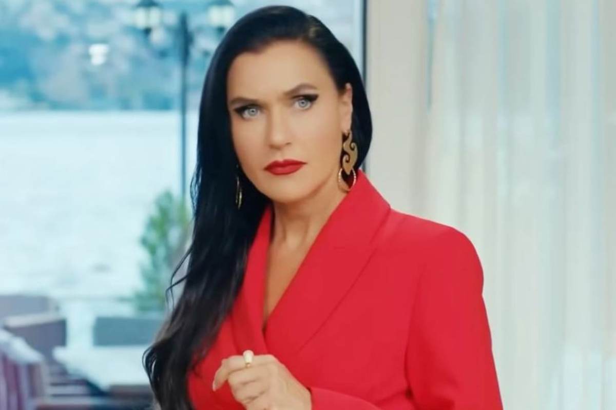 Forbidden Fruit, l'attrice turca Nesrin Cavadzade