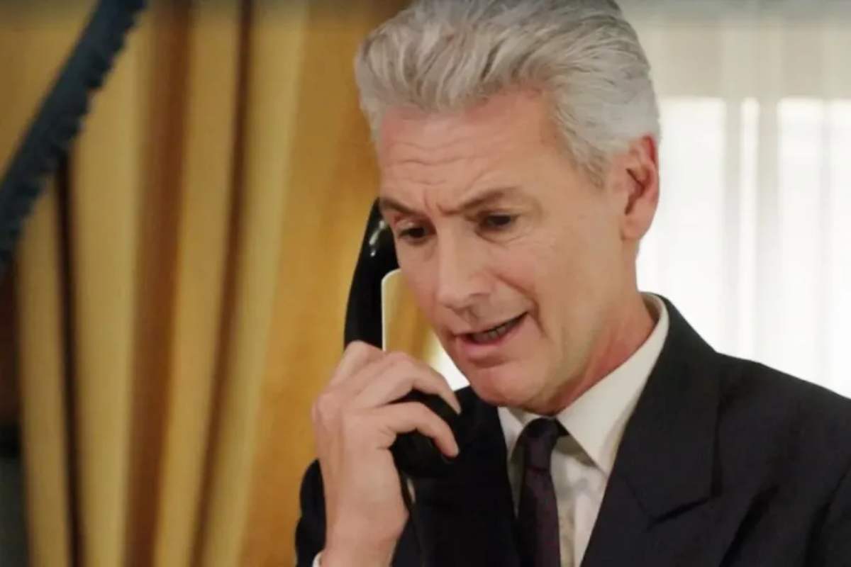 Umberto in una scena di Il Paradiso delle Signore