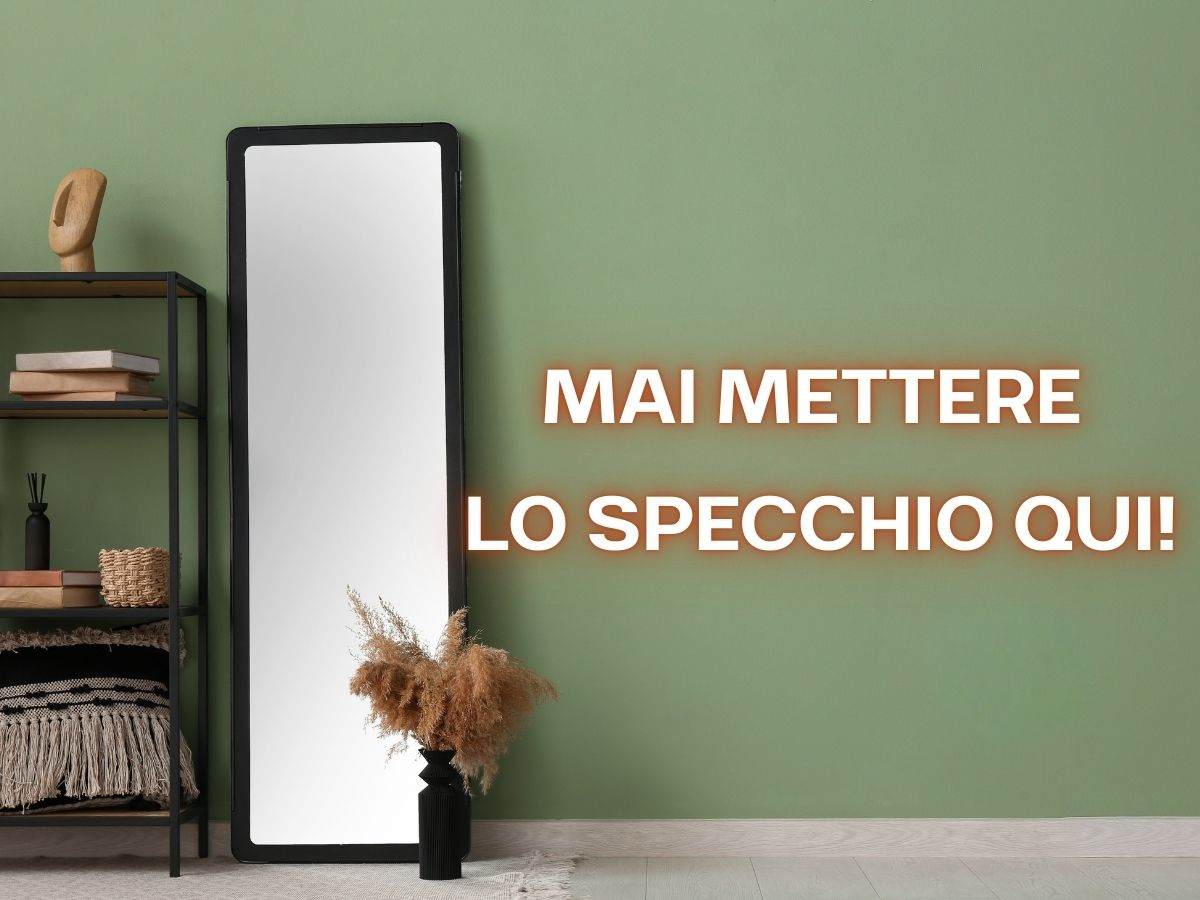 uno specchio da parete