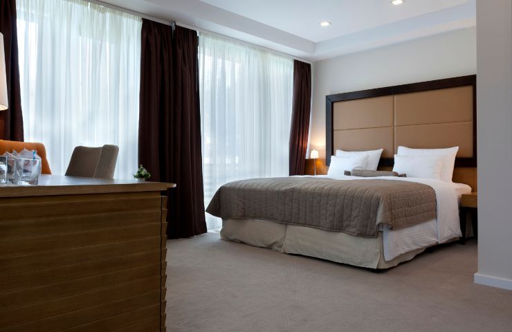 letto matrimoniale in camera